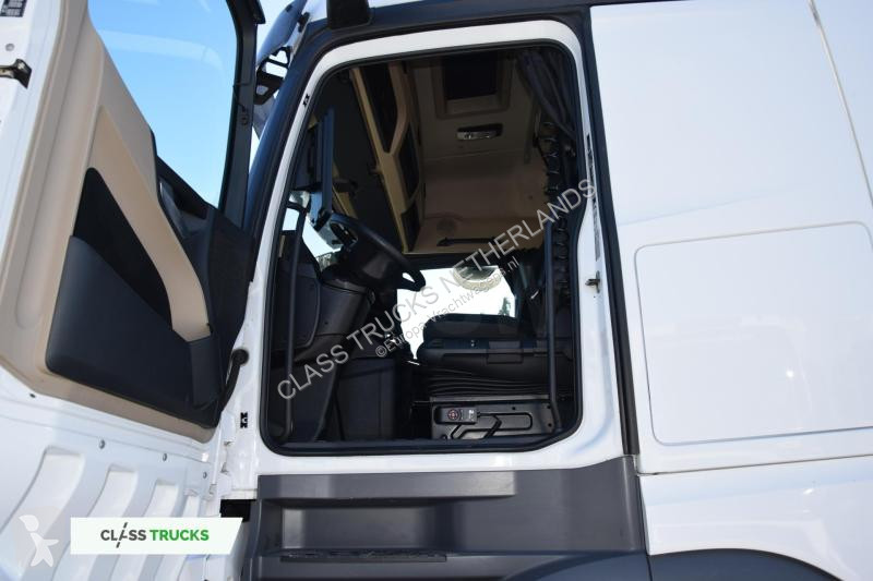Traktor Mercedes 5 1845 BigSpace