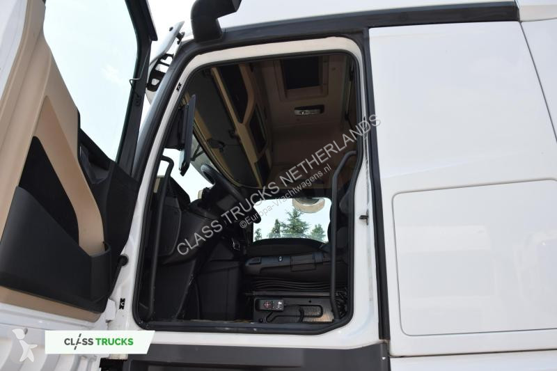 Traktor Mercedes 5 1845 BigSpace