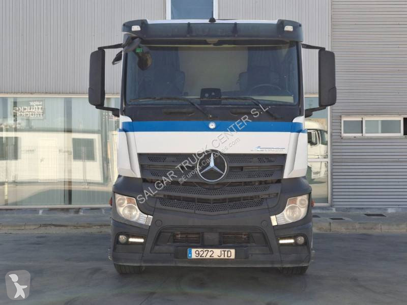 Traktor Mercedes