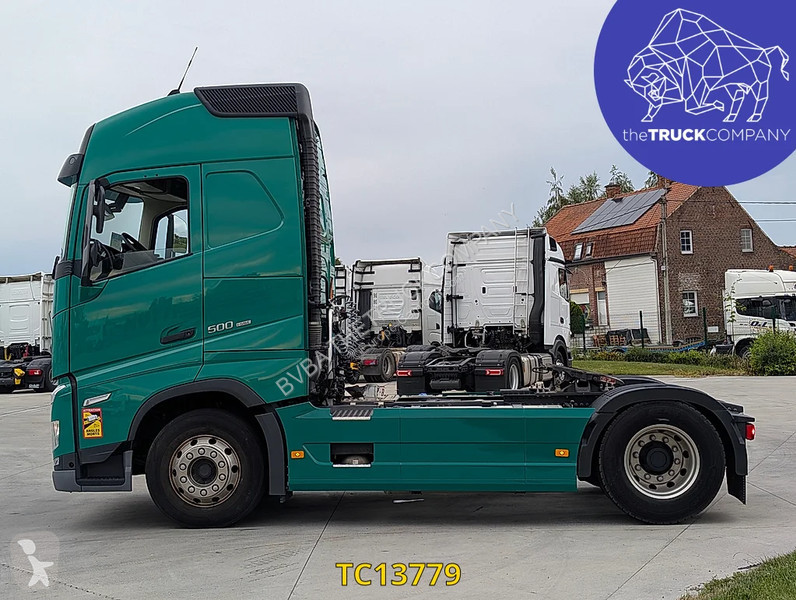 جرار Volvo 500
