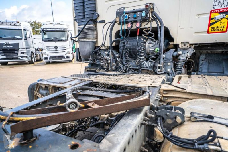 جرار Volvo 460 GLOB + HYDR