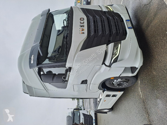 جرار Iveco S-Way AS440S48T/P