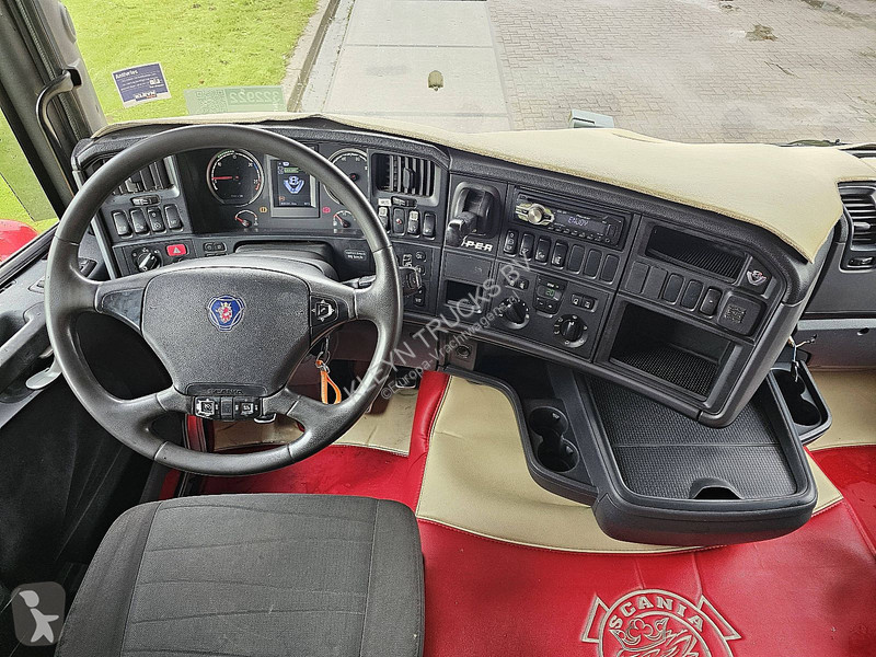 جرار Scania 730 8X4 147T