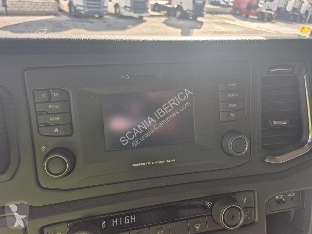 جرار Scania R 450 A4x2NA