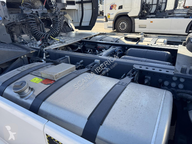 جرار Scania R 460 A4x2NA