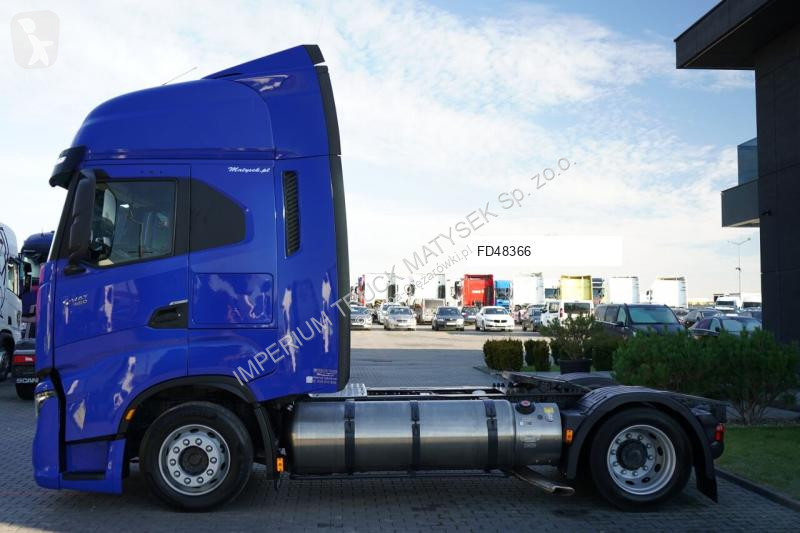 Влекач Iveco S-Way 460
