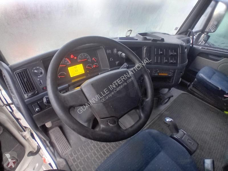 جرار Volvo 480