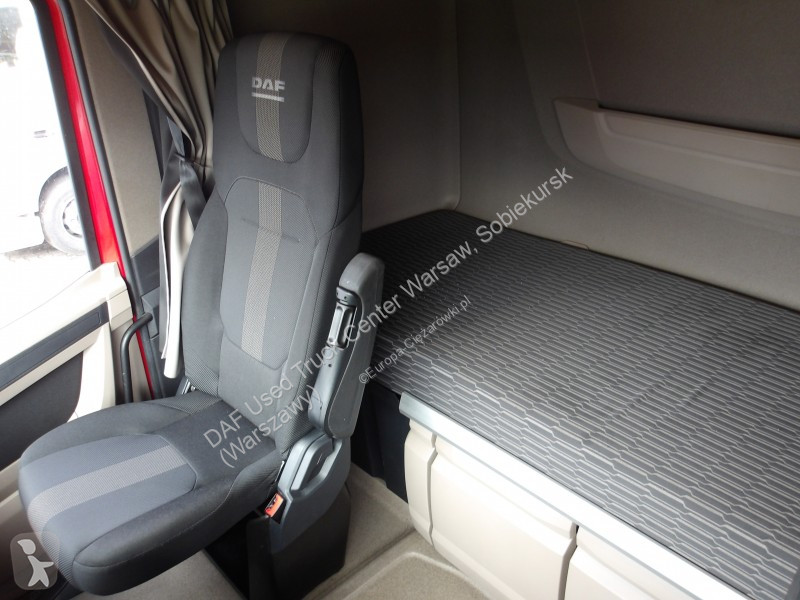 Tahač DAF XG  FT 4X2
