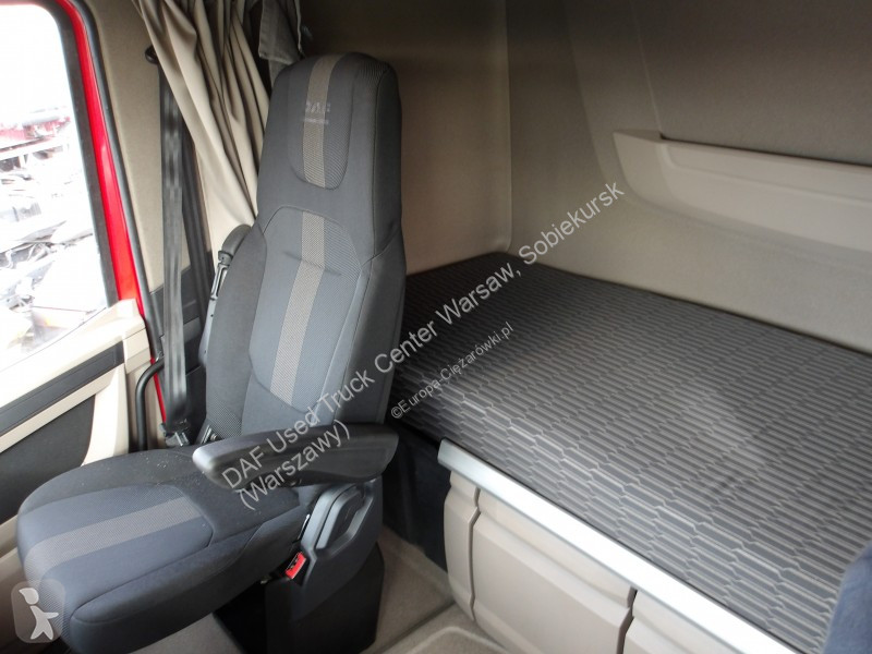 Tahač DAF XG  FT 4X2