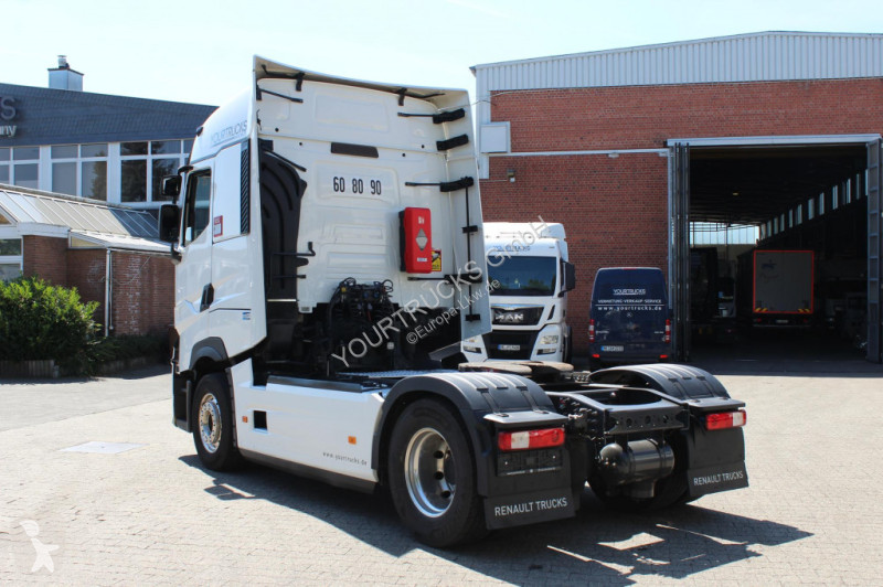 جرار Renault T520 HighSleeper Retarder Modell...