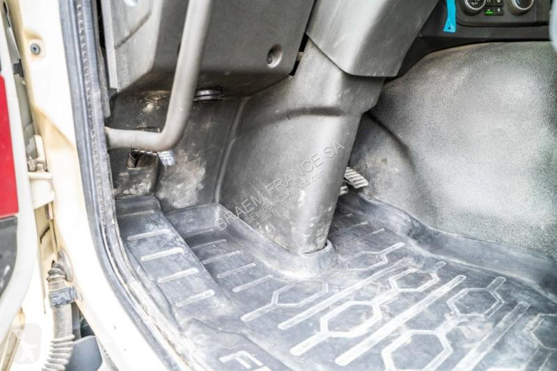 جرار Volvo 460 GLOB + HYDR