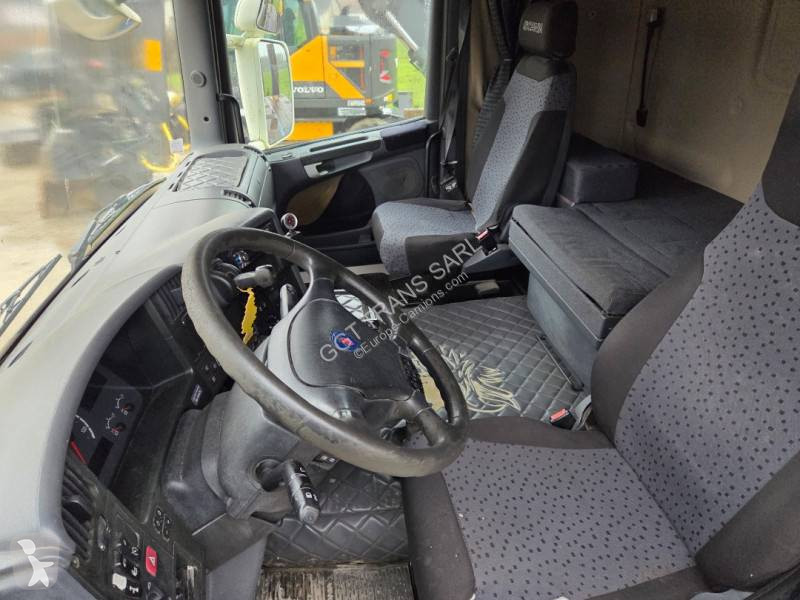 جرار Scania