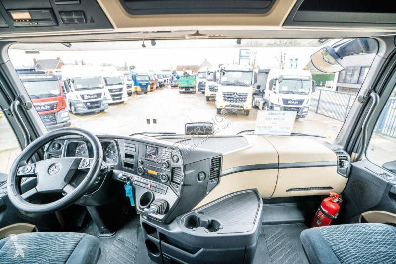 جرار Mercedes ACTROS 1848  + VOITH