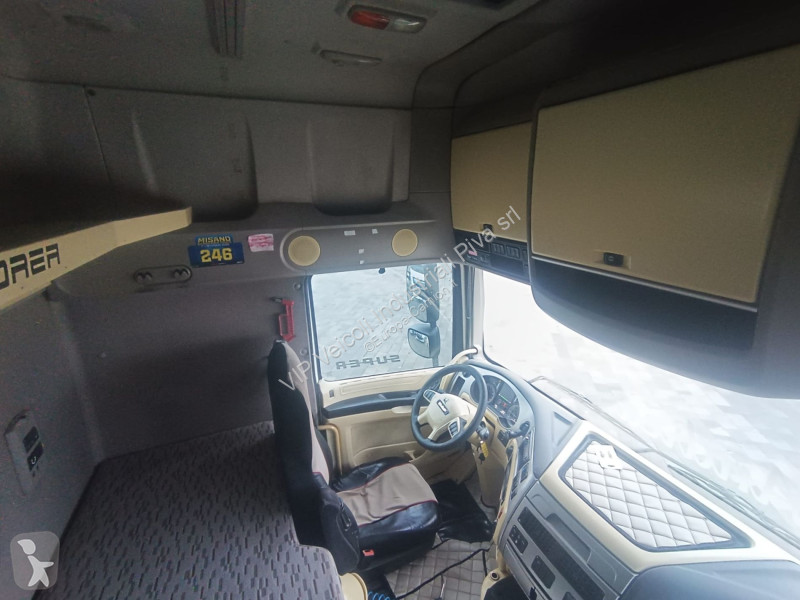 جرار DAF XF 510 SSC