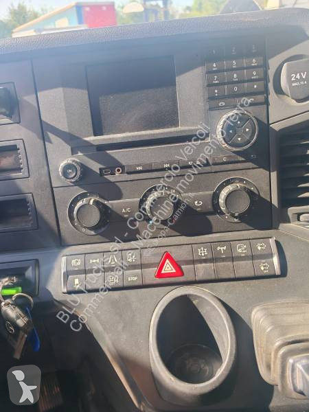 جرار Mercedes