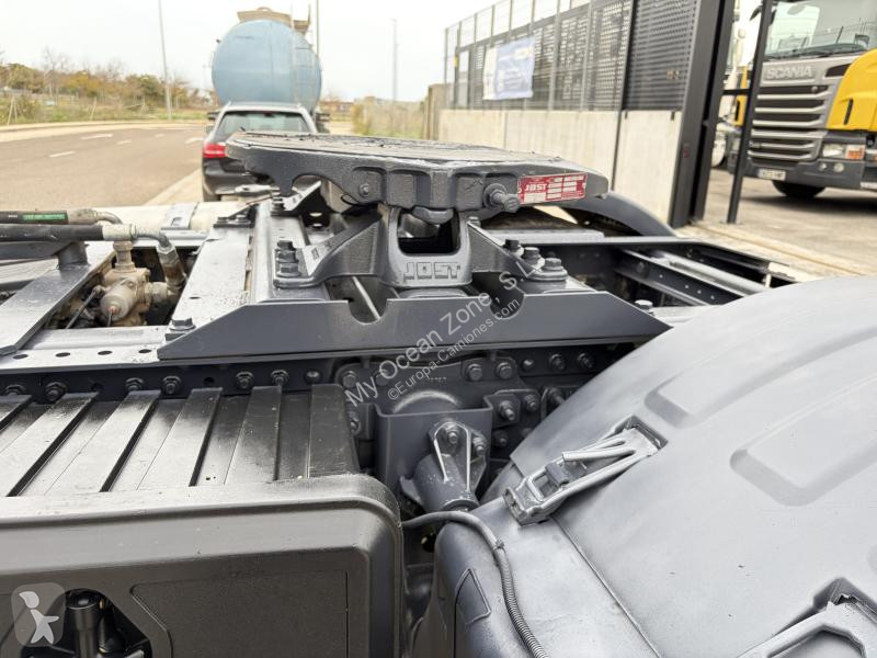 Renault 410 DXI Lander tractor unit