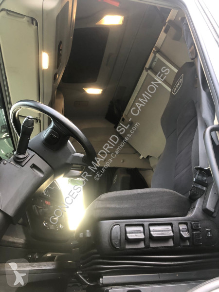 Тягач Iveco S-Way 490