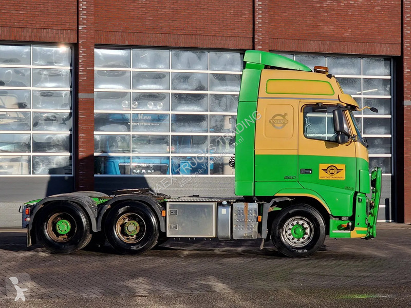 Trattore Stradale Volvo 16660 Globetrotter 6x4...