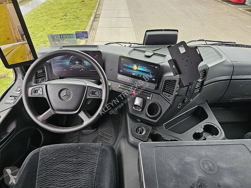 Влекач Mercedes AROCS 1843 4X4 ALLRAD PTO MP5