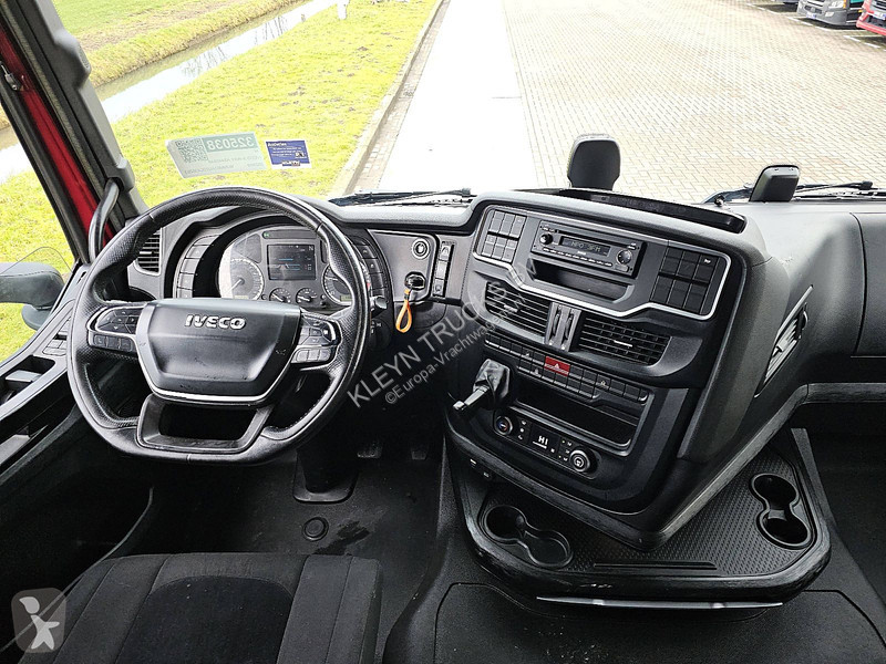 جرار Iveco AS440S48