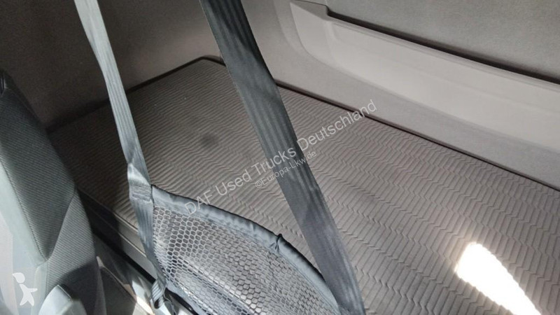 جرار DAF XG  FT 4X2