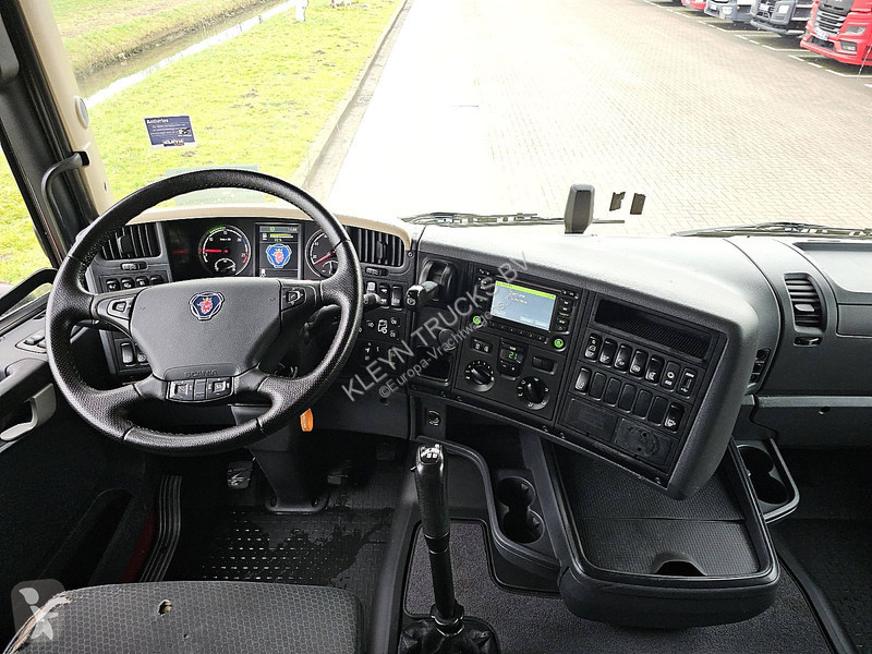 جرار Scania 6X2/4 RET. MANUAL
