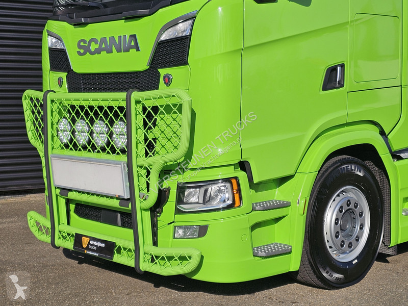 Влекач Scania S770 V8 / 6x4 / RETARDER / FU AIR /