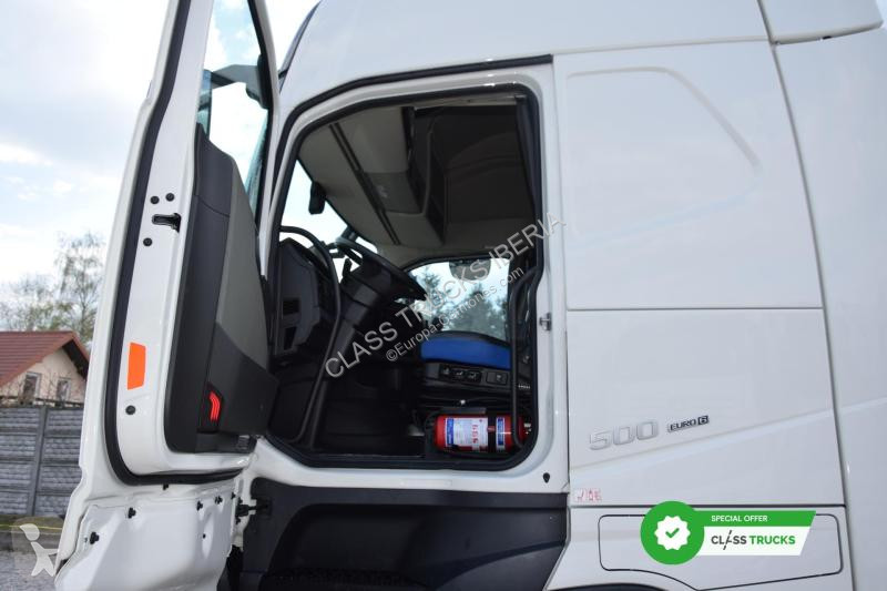 Тягач Volvo 500 Globetrotter XL Varios