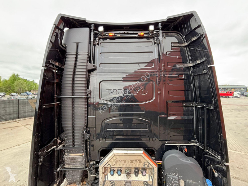 Cabeza tractora Volvo 650 6x2 GCW 70 ton /...