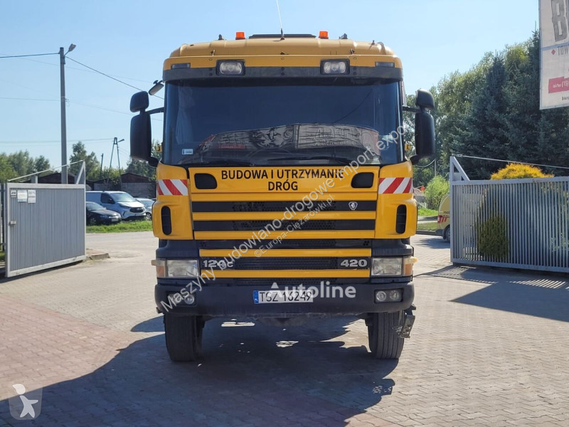 جرار Scania