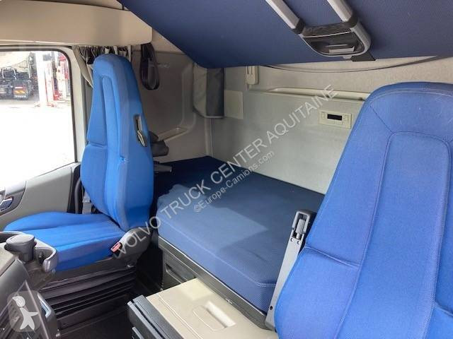 جرار Volvo