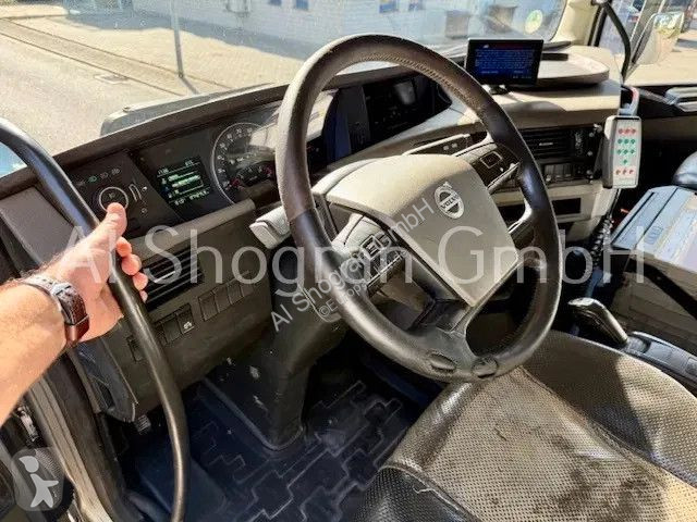 جرار Volvo Holz Kran Palfinger S270L83/Komplettzug