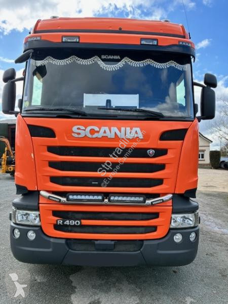 جرار Scania 490