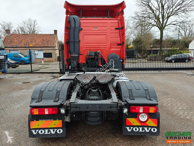 جرار Volvo 4x2 Globetrotter Euro6B - Stainless...