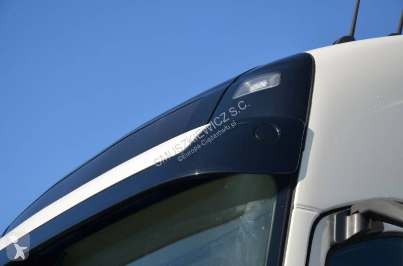 جرار Volvo
