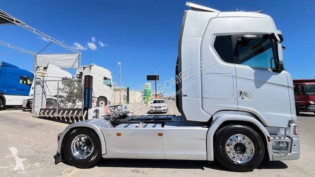 جرار Scania