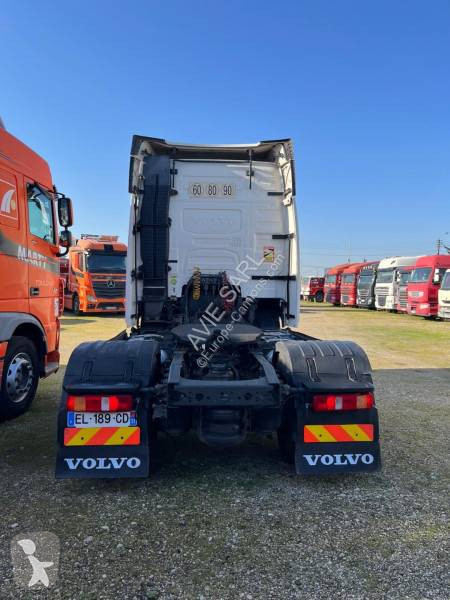 جرار Volvo
