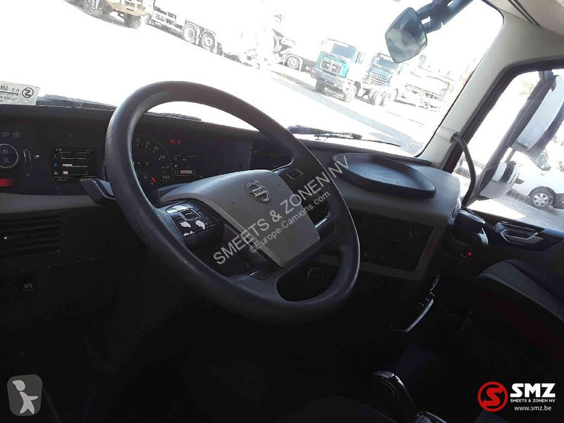 جرار Volvo 500 globetrotter