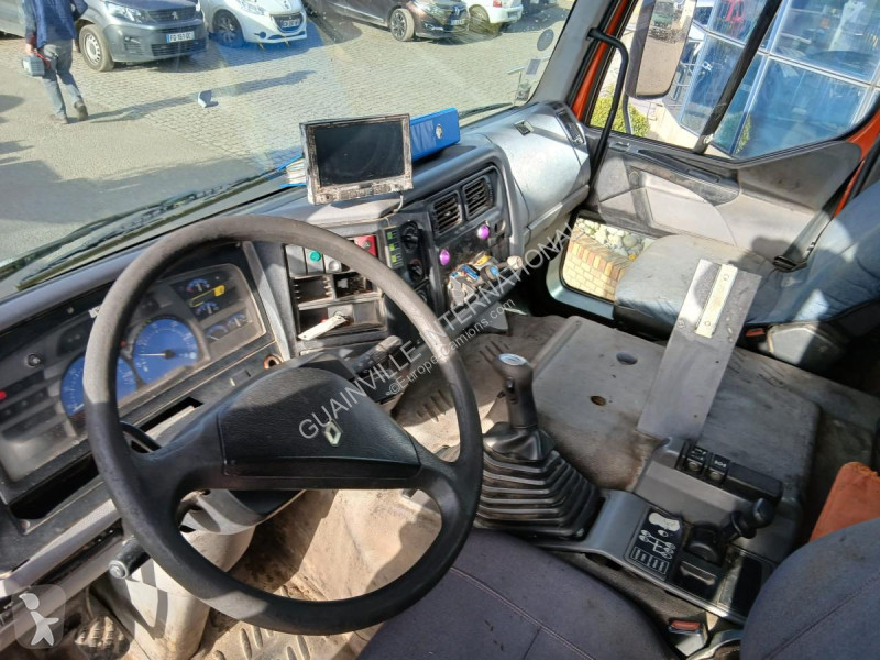 جرار Renault 420 DCI