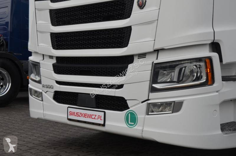 Влекач Scania