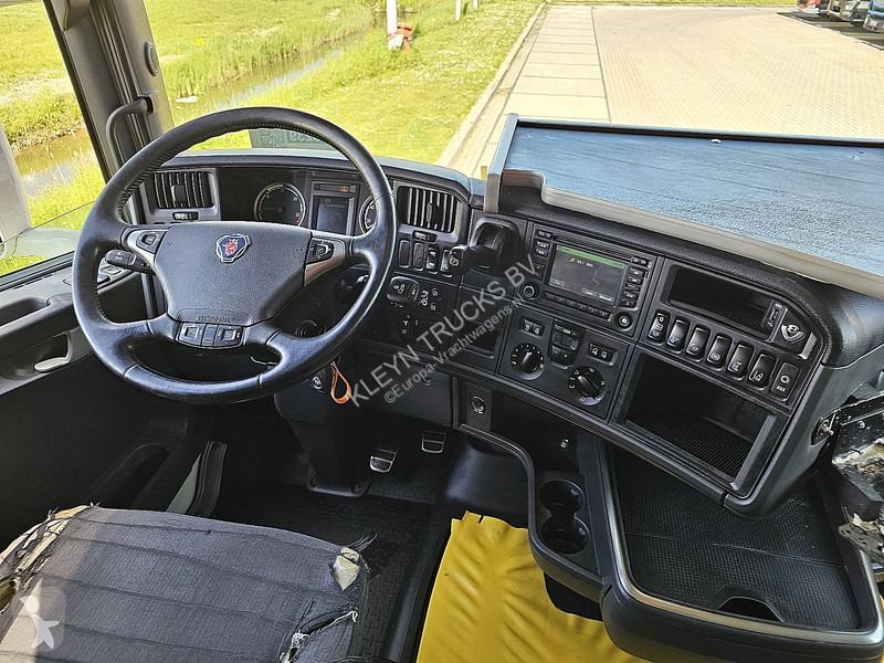 جرار Scania 520