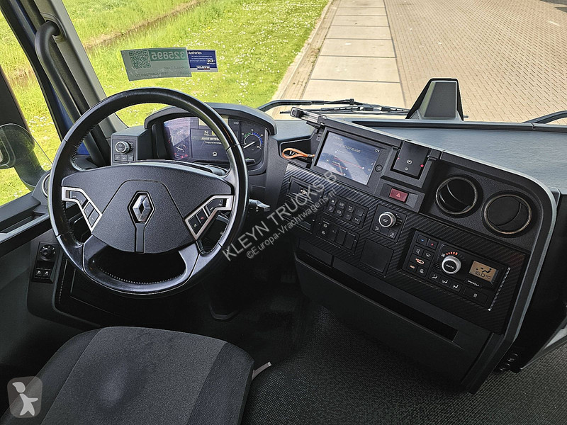 Trekker Renault T 440