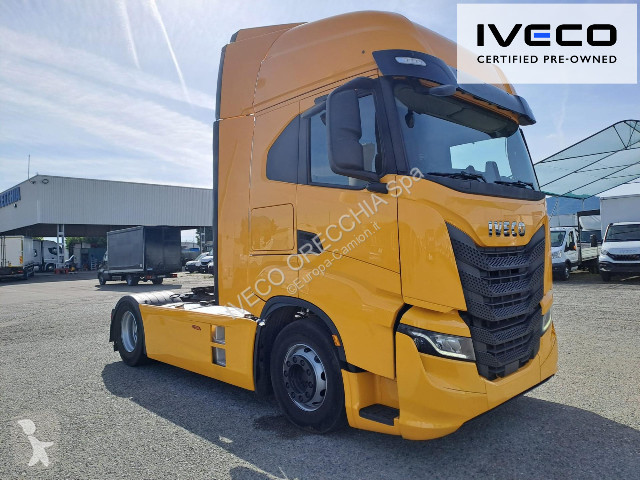 جرار Iveco S-WAY AS440S53T/P