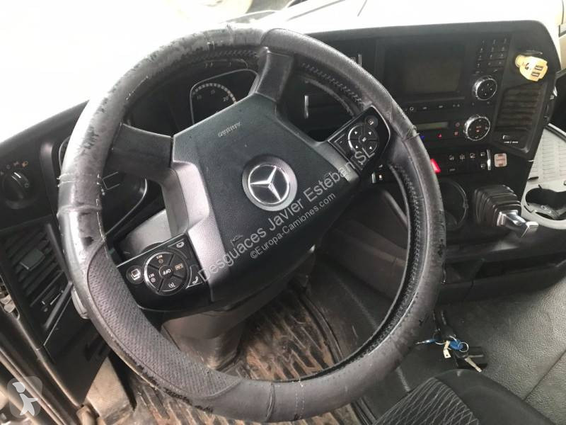جرار Mercedes