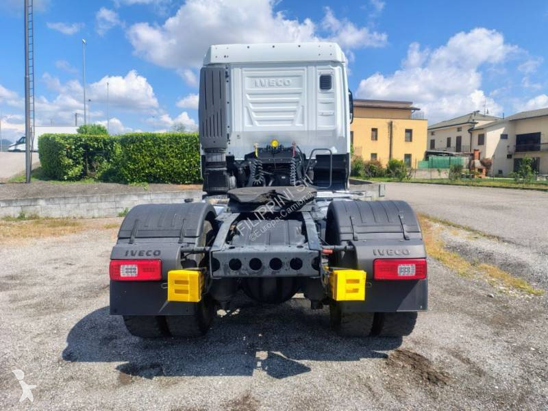 Traktor Iveco