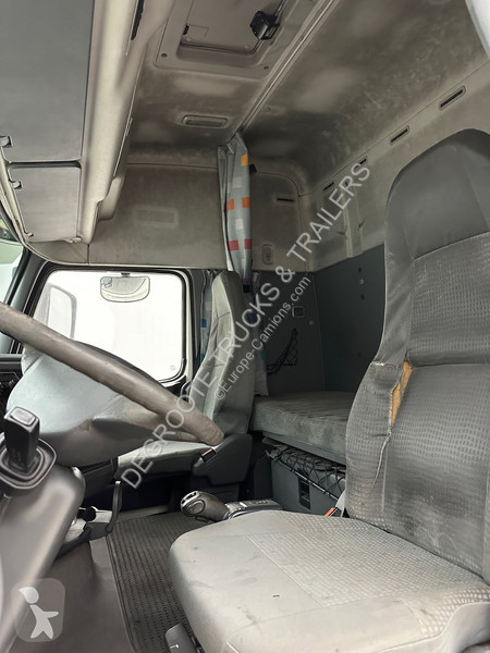 جرار Volvo 420 Globetrotter