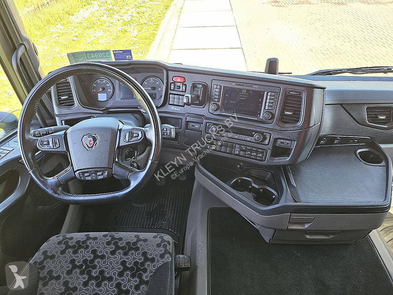 جرار Scania R460 RET. NIHT A/C SUPER