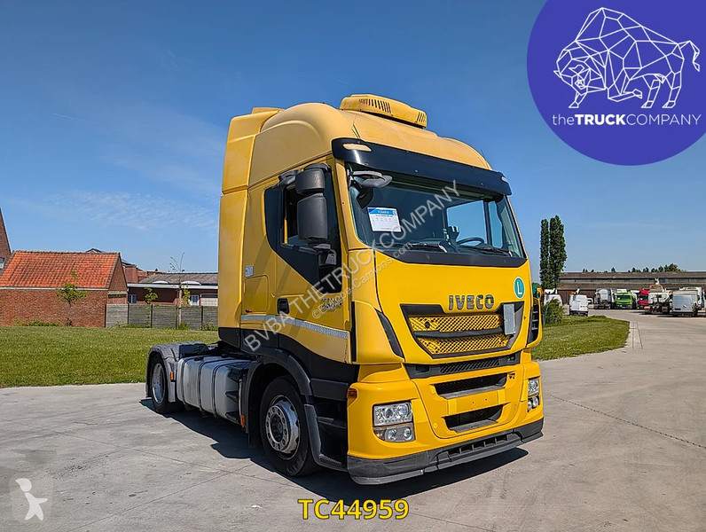 جرار Iveco 440 S45