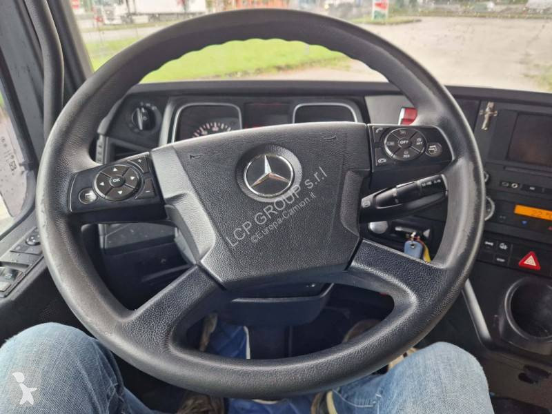جرار Mercedes