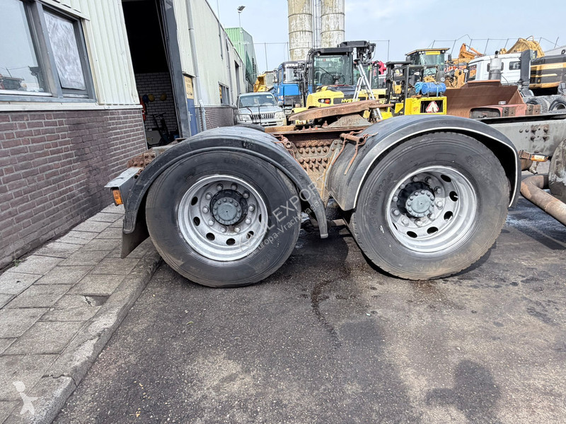 جرار Volvo 12420 Heavy Duty Tractor 6x4 Manual...